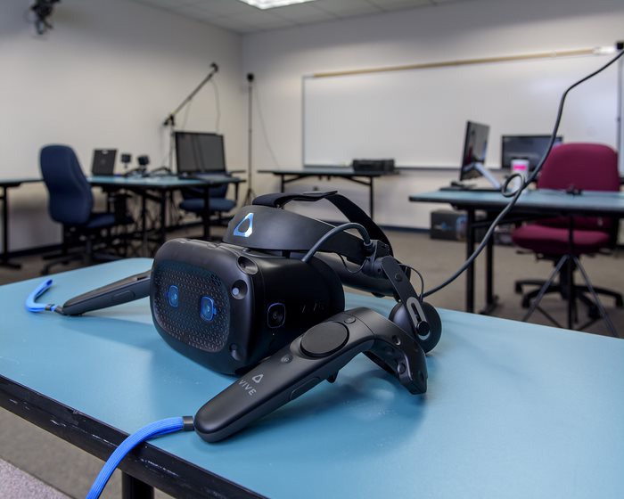 Carroll Opens Virtual Reality Lab